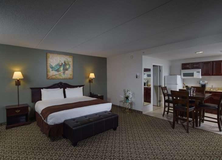 D. Hotel Suites & Spa Holyoke Ruang foto