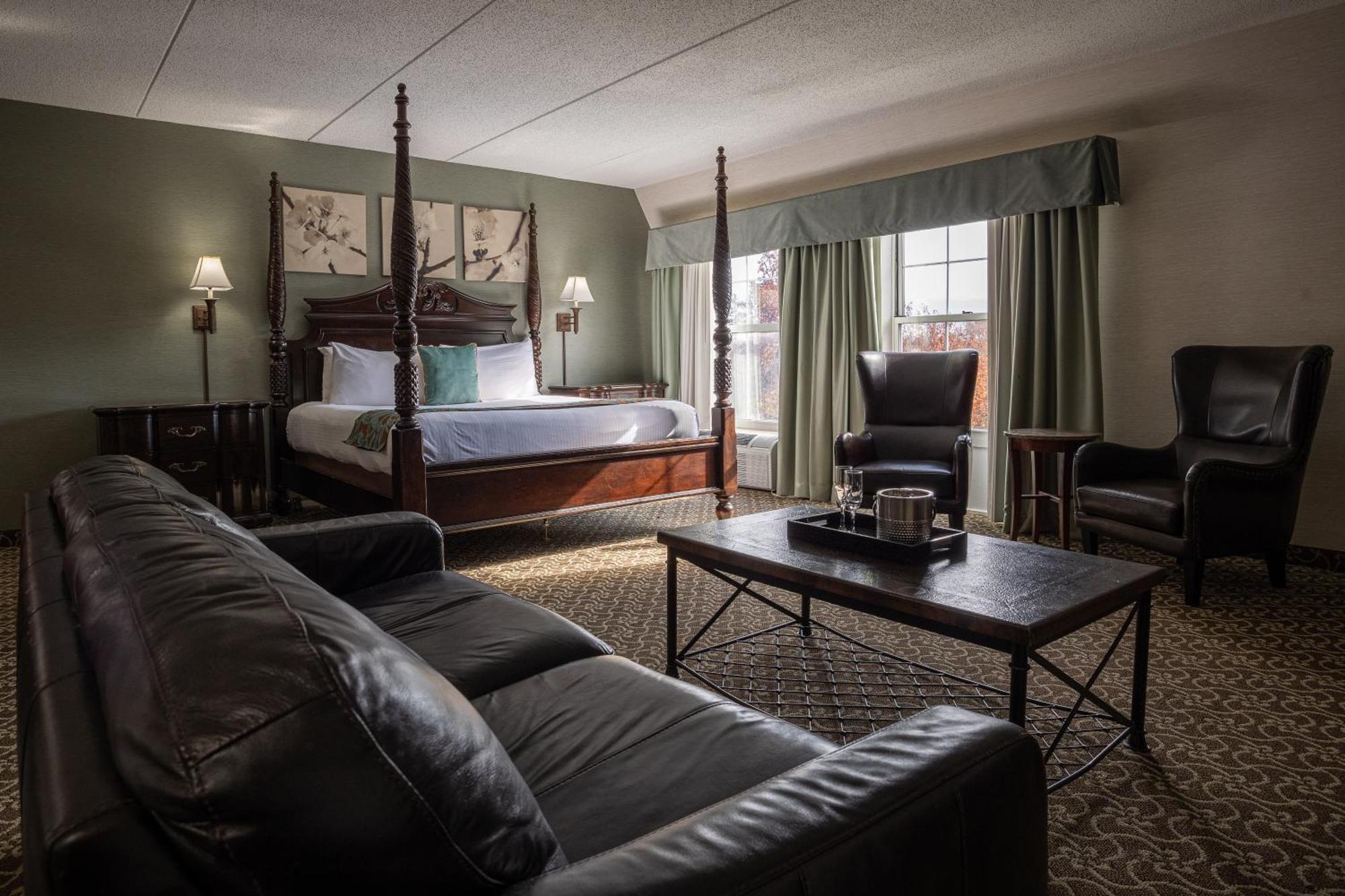 D. Hotel Suites & Spa Holyoke Bagian luar foto