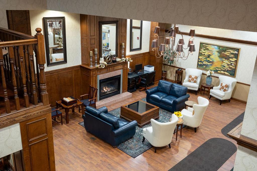 D. Hotel Suites & Spa Holyoke Bagian luar foto